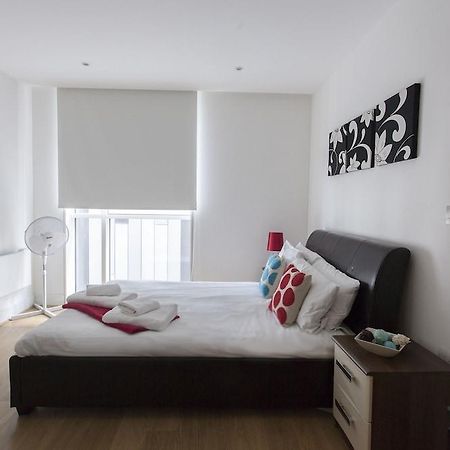 Times Square Serviced Apartments Londyn Zewnętrze zdjęcie